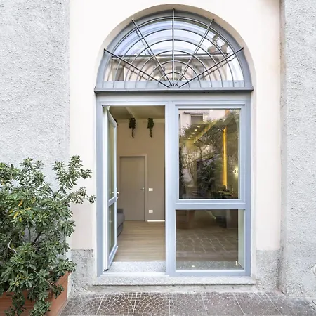 Apartment New Loft Porta Romana Milan