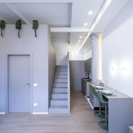 New Loft Porta Romana Apartment